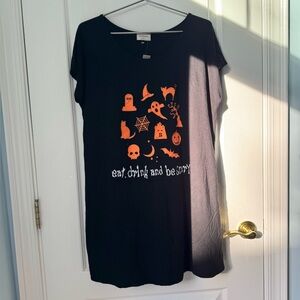 Black Halloween Graphic women’s night shirt